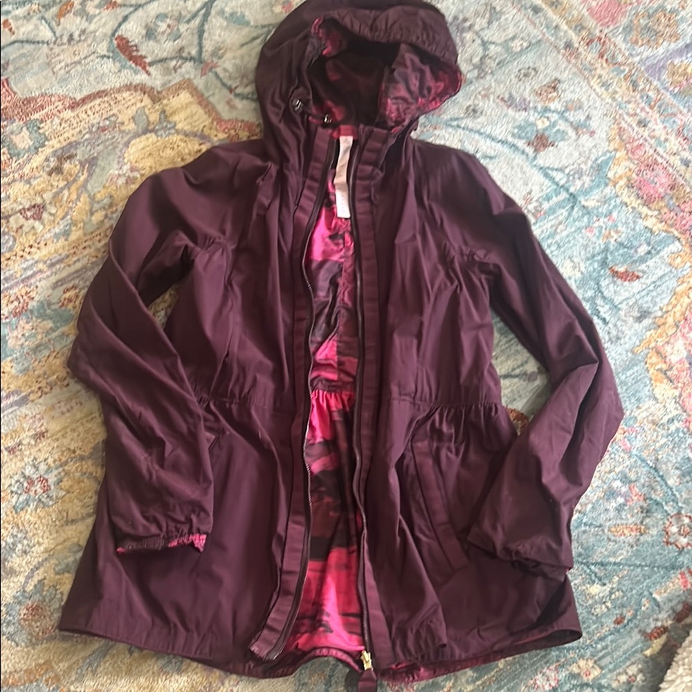 Women's Lululemon maroon ish Jacket with Pink Lining reversible